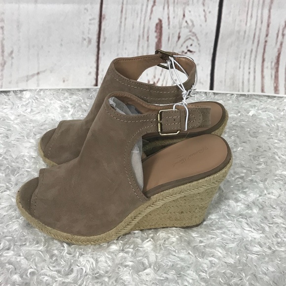 New Universal Thread Mala Shield Espadrille Wedges - Picture 4 of 7